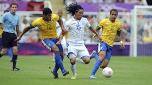 Roger Espinoza dejó una gran impresión este sábado contra Brasil.