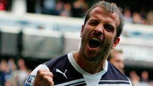 Van der Vaart se ha convertido en pieza fundamental para el equipo inglés.