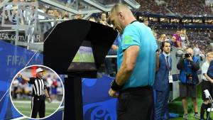 Los árbitros explicarán las decisiones VAR por megafonía, según informó la International Board (IFAB).