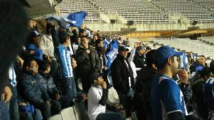 La hinchada catracha se hizo presencia en buen número.