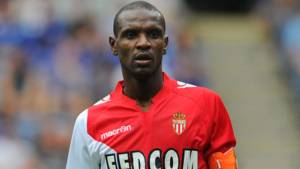 Eric Abidal reveló algunos detalles de su salida del Barcelona.