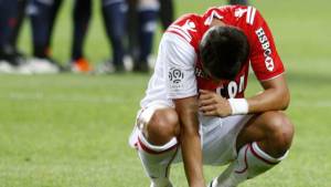 El atacante rumano Daniel Niculae lamenta el irse a la Ligue 2 de Francia