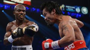 El estadounidense Timothy Bradley venció este sábado por decisión dividida al filipino Manny Pacquiao.