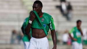 Mitchel Brown se disculpó con Kerpo de León tras el encontronazo que tuvieron este sábado.