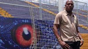 El costarricense Hernan Medford tiene un reto al convertirse en técnico de Real España.