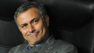 Mourinho recordó que no le han entregado su premio del 2010.