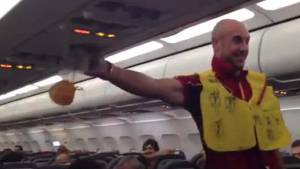 El guardameta español hizo reir a muchos durante el viaje por sus ocurrencias.