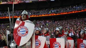 Actores emularon una gran batalla sobre el campo de Wembley.