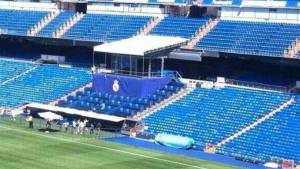 Un palco en el estadio Santiago Bernabéu indicaría que el Real Madrid pronto presentaría a Gareth Bale.