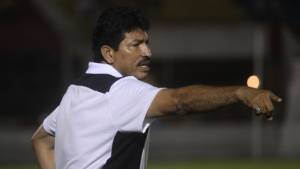 El entrenador del Vida está ausente, ya que le deben más de cuatro meses de salario.