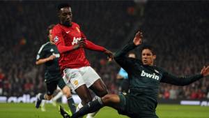 Daniel Welbeck erró a los 20 minutos del primer tiempo, una jugada clara de gol.