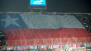 Los chilenos se hacen sentir en el estadio.