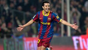 La llegada del chileno podría poner en peligro la titularidad de Pedro en el Barcelona.