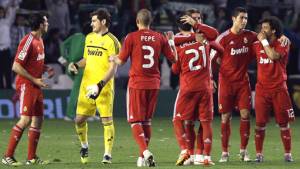 Los jugadores del Real Madrid festejan el triunfo contra Betis.