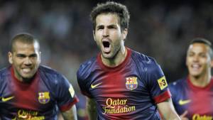 Cesc Fábregas anotó el único gol del partido a seis del final.
