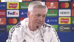 Ancelotti en la rueda de prensa previa al partido entre Chelsea y Real Madrid por la Liga de Campeones.