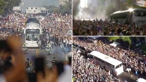 El Real Madrid llegó al Santiago Bernabéu acompaño por cientos de hinchas en las calles.
