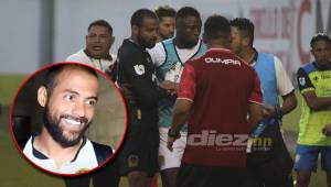 Edrick Menjívar mantuvo un pleito con uno de los asistentes de los Potros y luego dio su explicación.