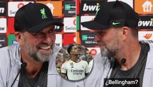 Klopp estaba siguiendo el partido del Real Madrid mientras ofrecía una conferencia y reaccionó al tanto de Bellingham.