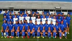 Roby en la fotografía oficial del club charrúa.