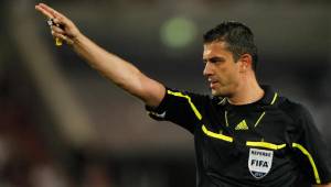 El colegiado húngaro Viktor Kassai es árbitro internacional desde 2003.