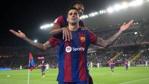 Joao Cancelo cerró la paliza del Barcelona sobre el Betis por la quinta jornada del fútbol español.