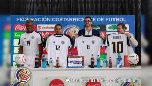 La Federación Costarricense de Fútbol presentó la nueva camiseta de la selección de Costa Rica para Rusia 2018. (Foto: Fedefutbol).