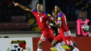 Gabriel Torres festeja un golazo conseguido ante Trinidad y Tobago.