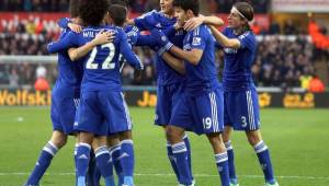 Oscar y Diego Costa le dieron al Chelsea su segundo triunfo consecutivo. (Foto: AFP)