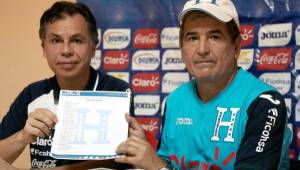Jorge Luis Piunto brindó en Comayagua el listado de 20 futbolistas convocados para el juego contra Argentina.