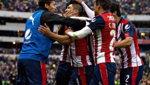 Chivas ganó en tanda de penales y le propinó la eliminación del Torneo de Copa MX al América en pleno Centenario. FOTO: Fox Spots.