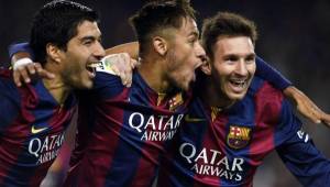 Neymar, Messi y Suárez han creado conformado el tridente más letal del planeta, pero Ballack asegura que no les gusta marcar. Foto AFP