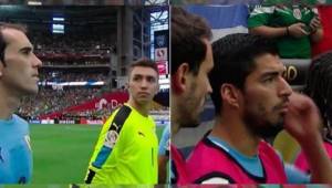 Así reaccionaban los futbolistas uruguayos al escuchar el himno chileno en vez del uruguayo.