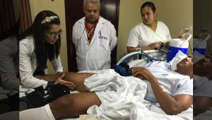 La operación de la rodilla de Garrido fue extensa, duró cinco horas, pero fue un éxito informó el doctor Benítez. Fotos Neptalí Romero