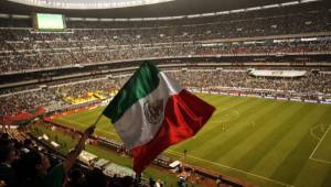 La Federación Mexicana ya comenzó a analizar opciones en caso de que el estadio Azteca sea vetado. Foto AFP