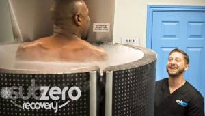 Floyd es un ‘adicto’ a esta terapia de agua helada.