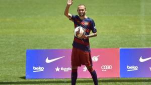 Aleix Vidal es el primer refuerzo del Barcelona de cara a la próxima temporada. (Fotos: AFP)