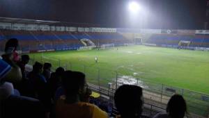 Por lluvia, Vida y Marathón se reprogramó para este domingo a las 11 de la mañana en el estadio Ceibeño. Foto Samuel Zelaya
