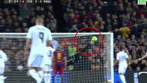 Así fue la enorme atajda de Keylor Navas ante el disparo de Lionel Messi.