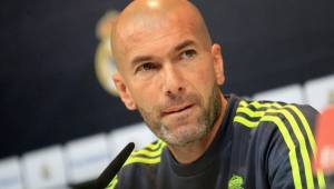 Zidane durante la conferencia de prensa de este sábado. FOTO EFE