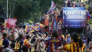 Las calles de barcelona se tiñeron de los colores azulgranas luego de conseguir la quinta Champions.