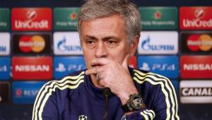 Mourinho dijo que le demostrarán a este aficionado lo que realmente es el Chelsea y arremetió contra los aficionados por el despreciable incidente. Foto EFE
