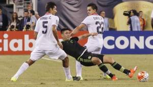 Oribe Peralta fue el hombre clave en el penal sancionado, México se llevó la victoria.