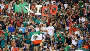 La afición mexicana en el Azteca no cesa con los gritos homofóbicos cada vez que juega su selección.