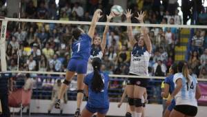 En el voleibol la UNAH de Honduras perdió ante la UCR de Costa Rica en un partido muy parejo.