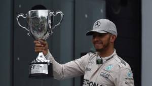 Hamilton se enfrentará a Rosberg por el título de campeón dentro de dos semanas en Abu Dabi.