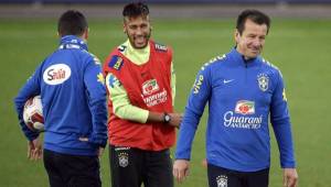 Dunga destaca el papel que ha ido tomando Neymar en el Barcelona.