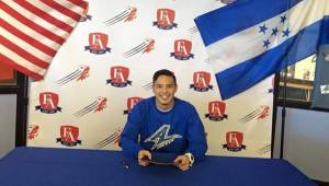 Frank Morales representará a Honduras en la Universidad de Caroli del Norte.