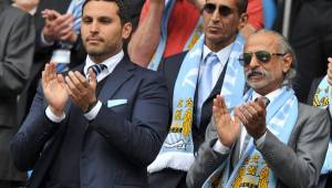 El emiratí Khaldoon Al Mubarak está contento por las ganancias en el Manchester City.