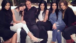 Según la revista US Weekly, Jenner le confesó a su familia que decidió cambiar de sexo y todo quedó grabado en las cámaras. Foto Twitter